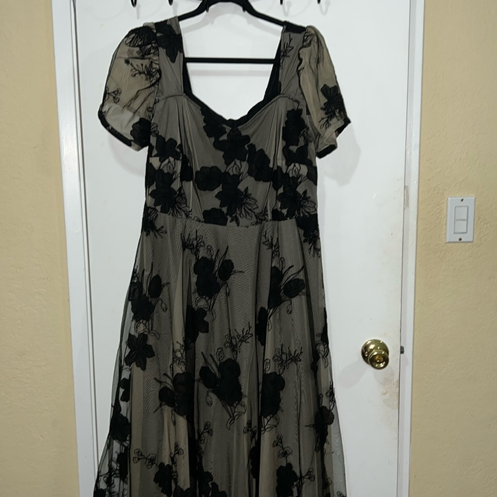 Anthro Geisha Designs Floral Applique Lace Sheer Sleeve Maxi Dress Black Plus 1X